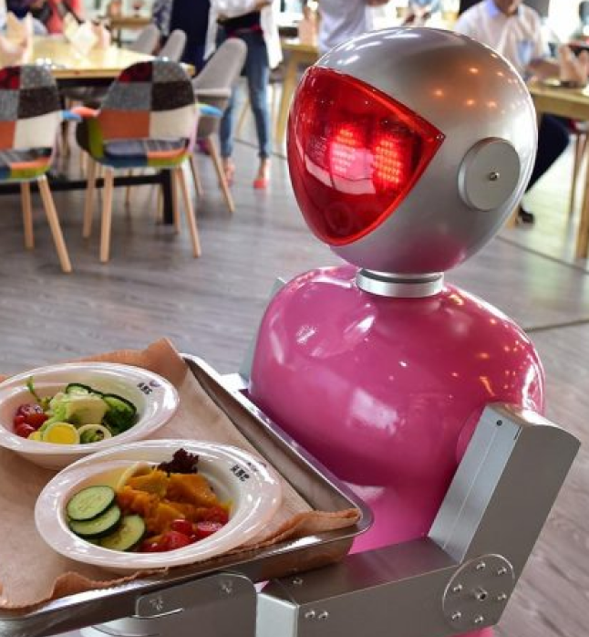 La-robOtica-llega-a-los-restaurantes